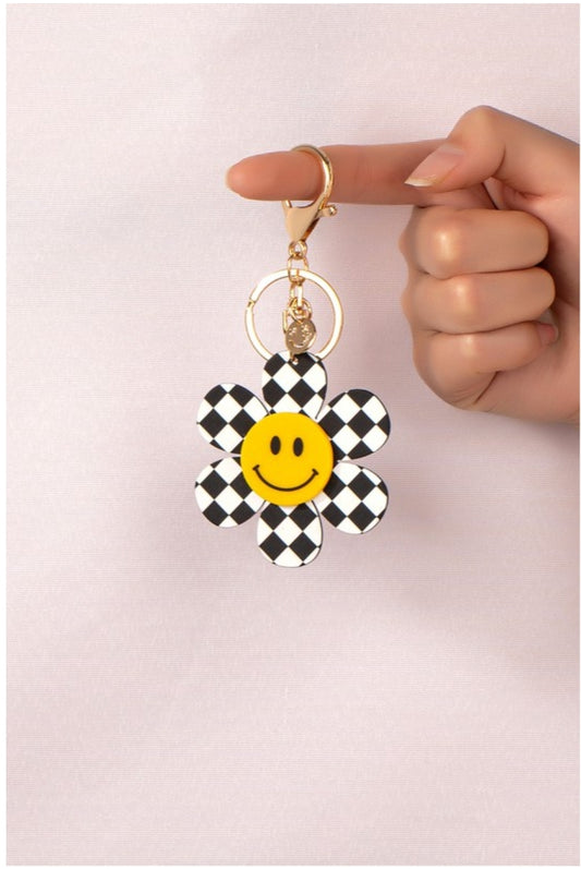 Checkered Smiley Flower Keychain