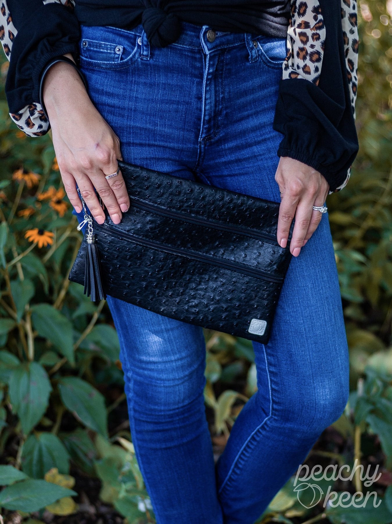 Versi-Bag Wristlet